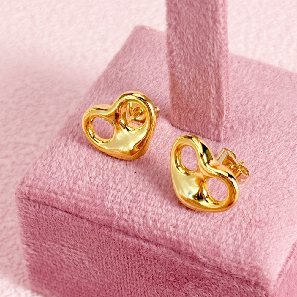 Gold Plated Puffed Heart Mariner Link Stud Earrings