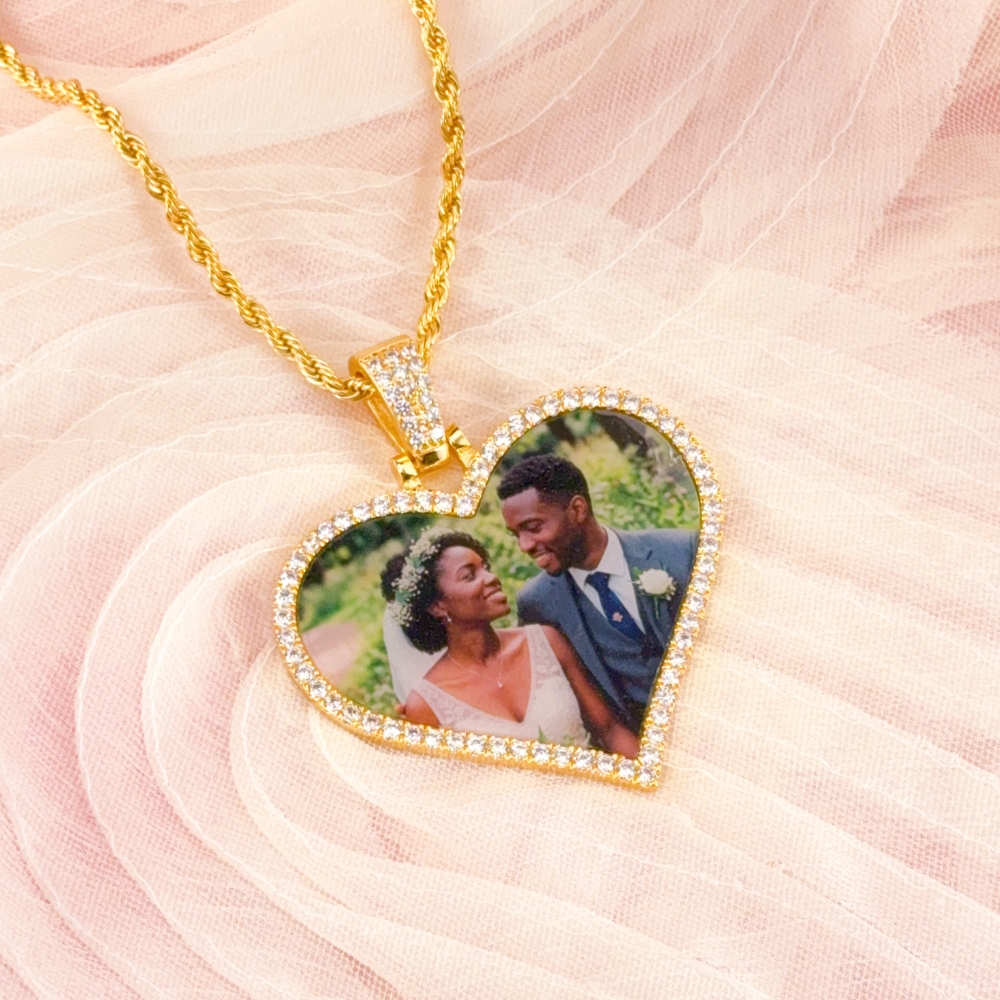 Zirconia Heart Pendant Photo Necklace Gold Plated