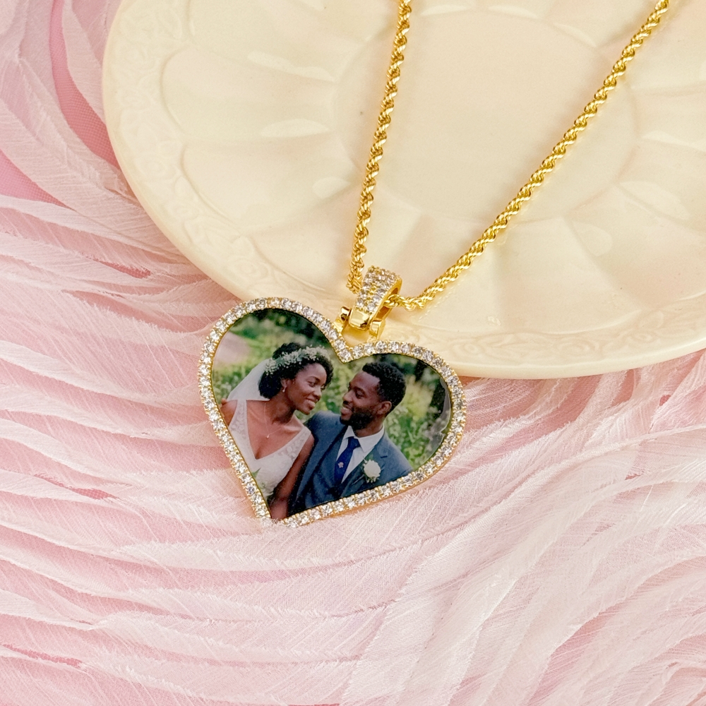 Zirconia Heart Pendant Photo Necklace Gold Plated