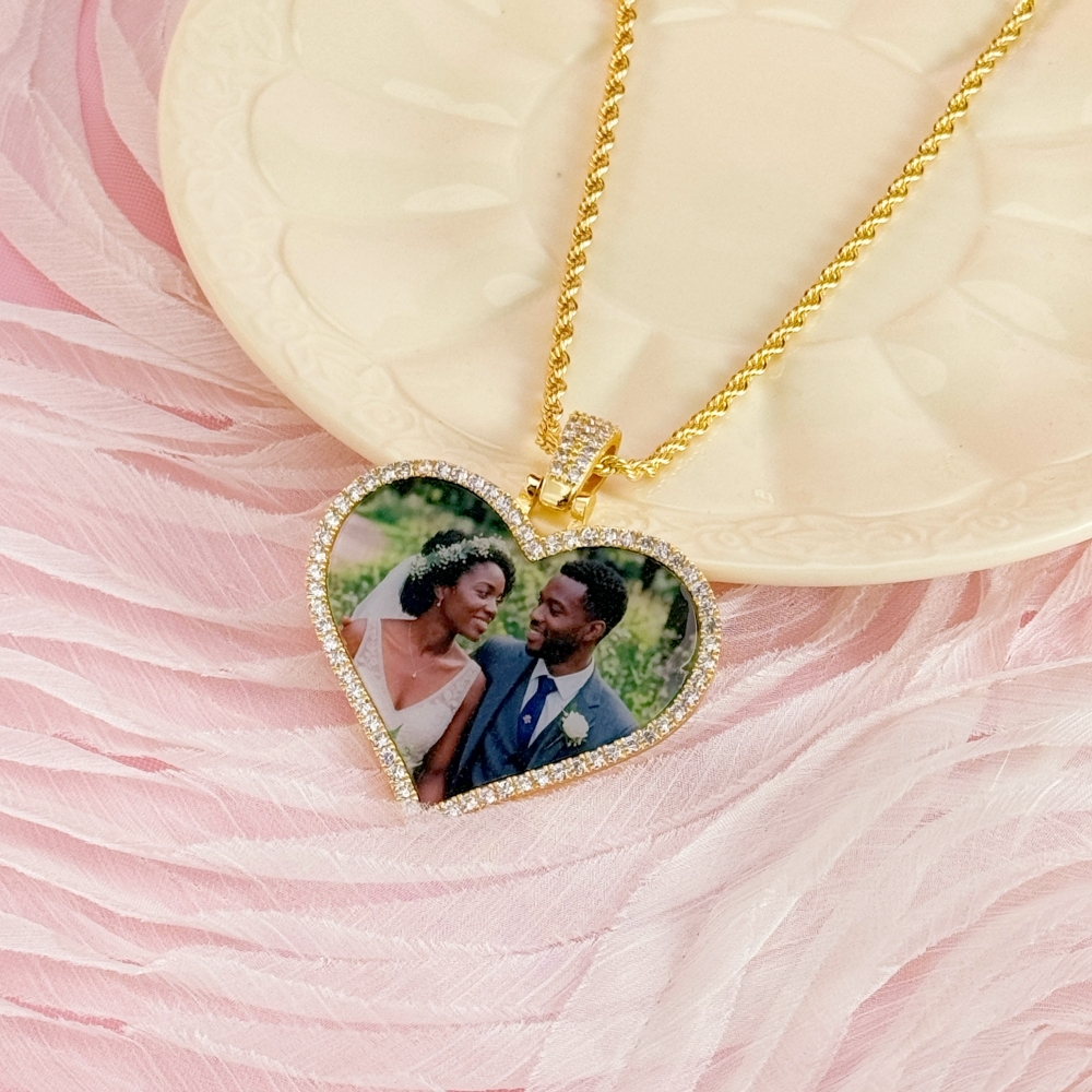 Zirconia Heart Pendant Photo Necklace Gold Plated