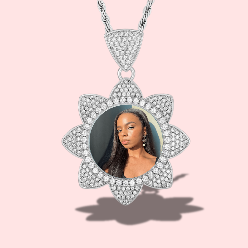 [Copy]Custom Heart Shaped Zirconia Photo Pendant Name Necklace