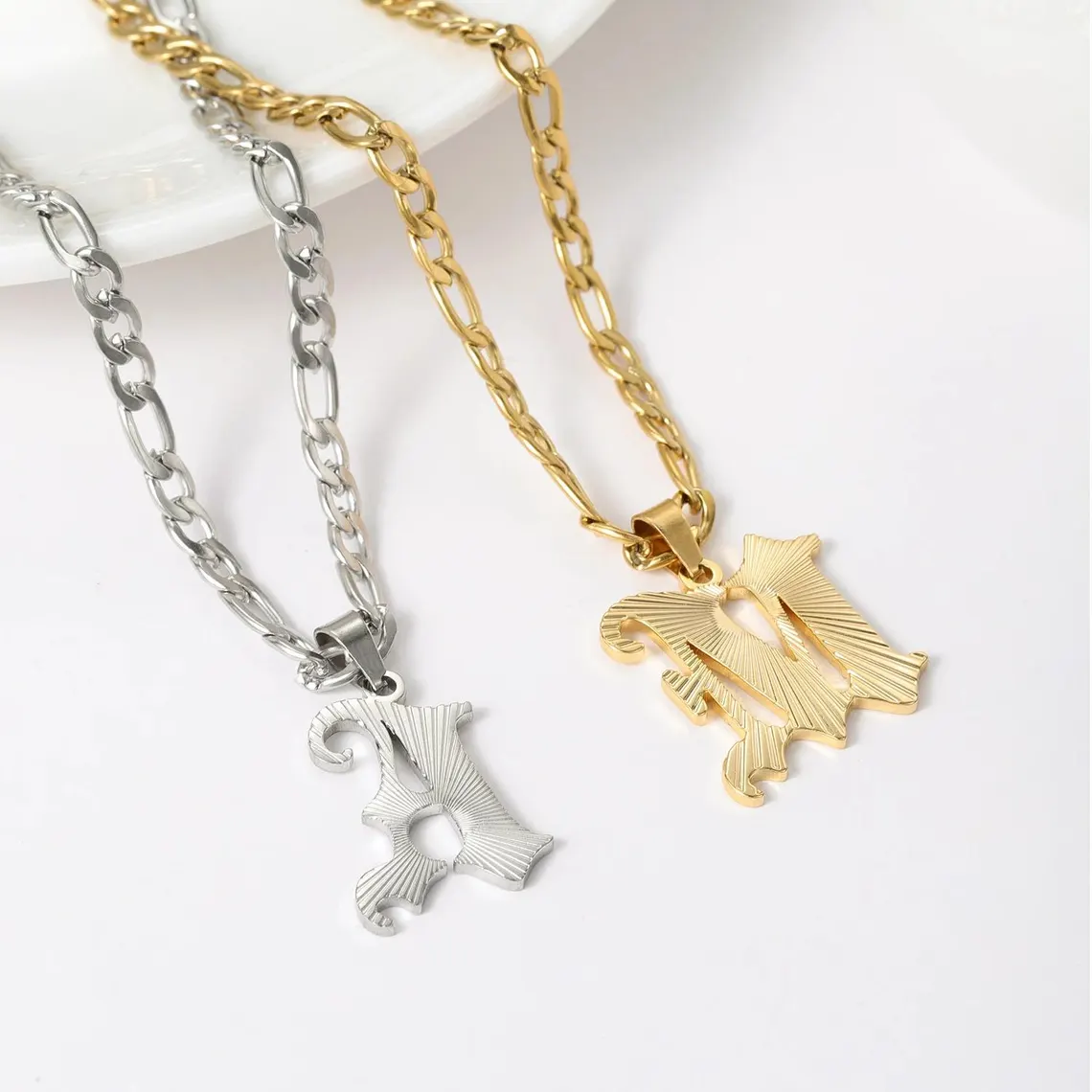 [Copy]Personalized Gold Plated Heart Birthstone Nameplate Necklace