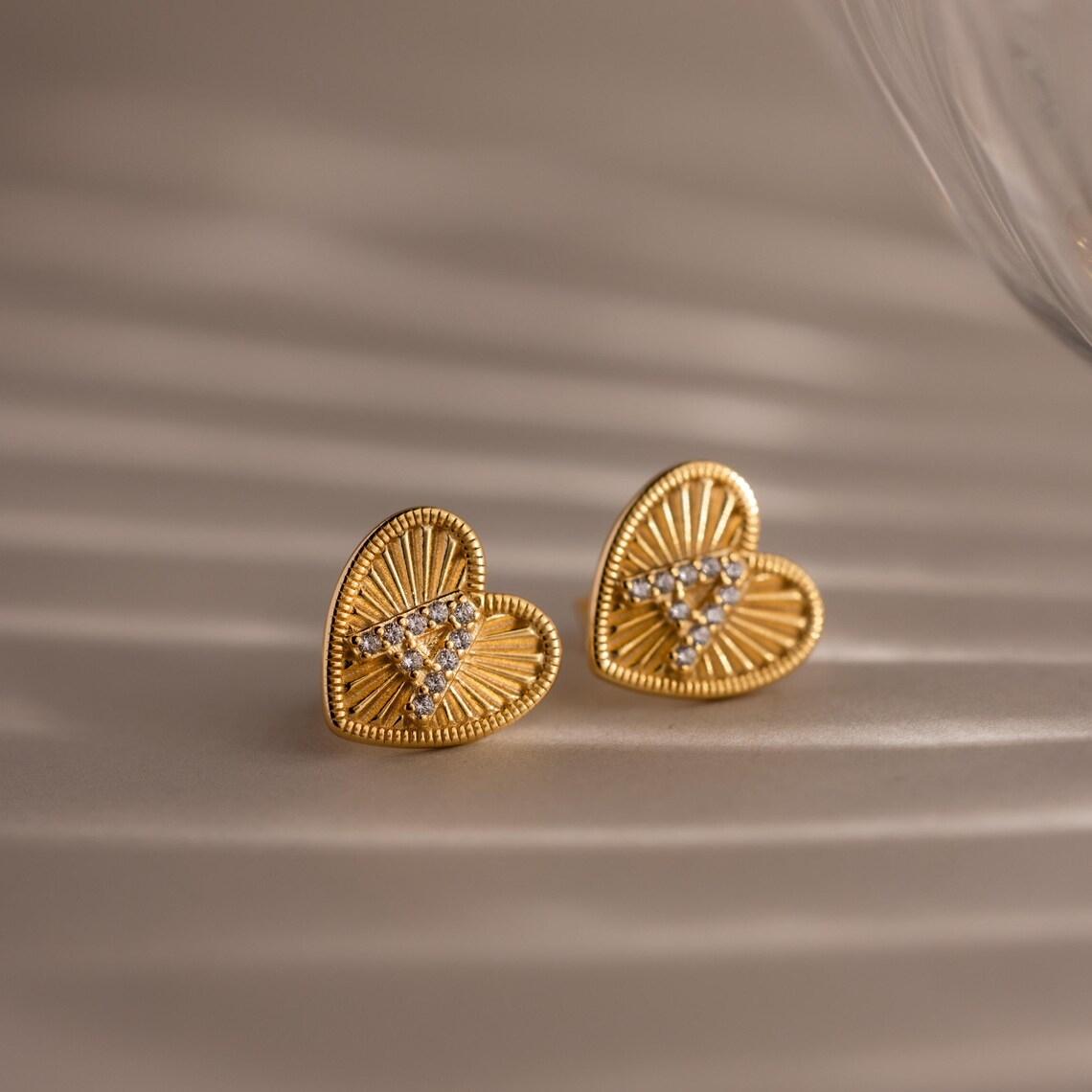 Personalized Heart Stud Earrings with Zirconia Initial