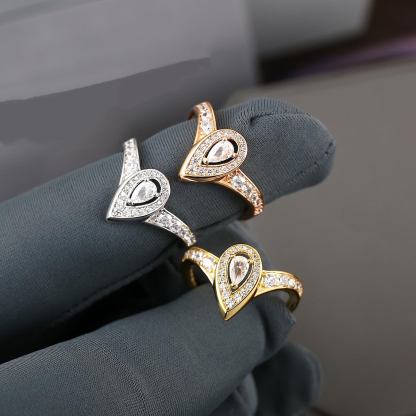 Shiny Pear Cut Zirconia Ring Gold Plated