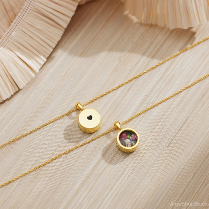 Personalized Circle Photo Pendant Necklace with Engraving Behind