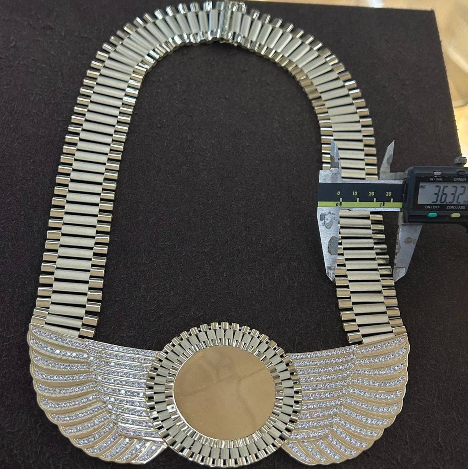 36mm Rolex Style Chain Wings Pendant with Picture Inside Personalizd Photo Necklace