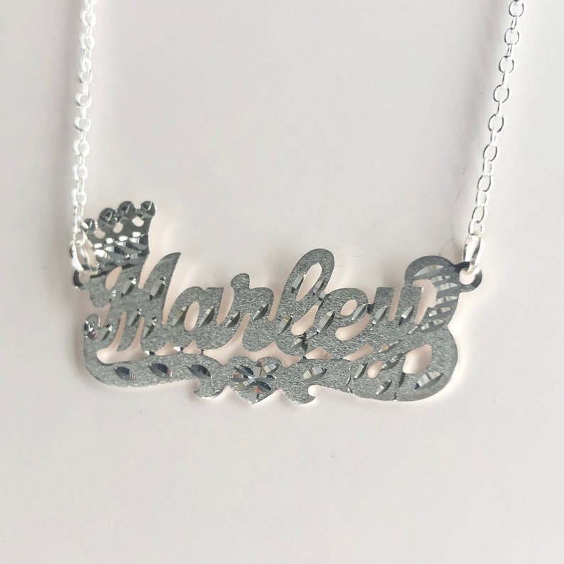 Crown Design Nameplated Pendant Peronalized Name Necklace