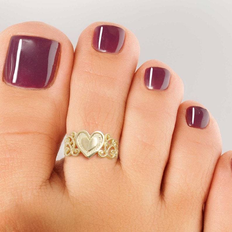 Heart Toe Ring with Milgrain Detailing Gold Plated Ring
