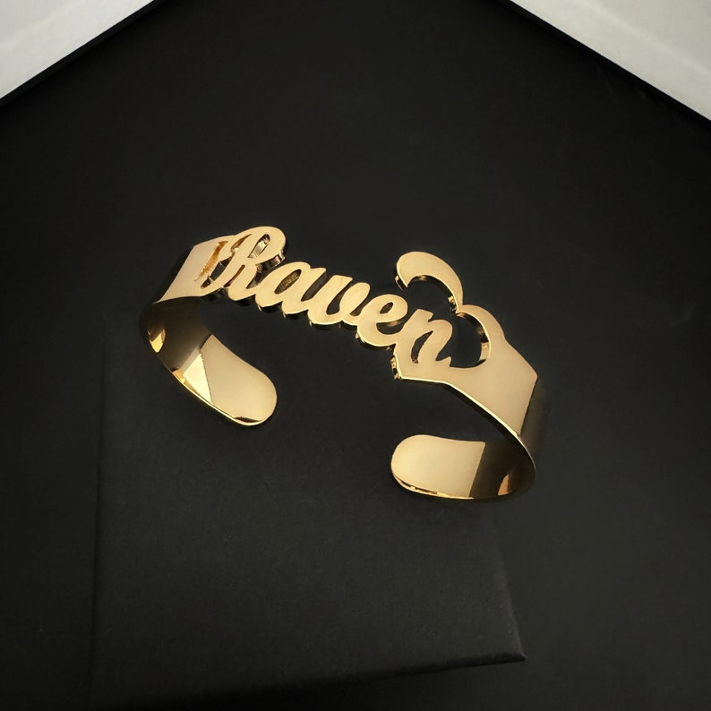 Personalized Name Bracelet With Heart Gold Plated