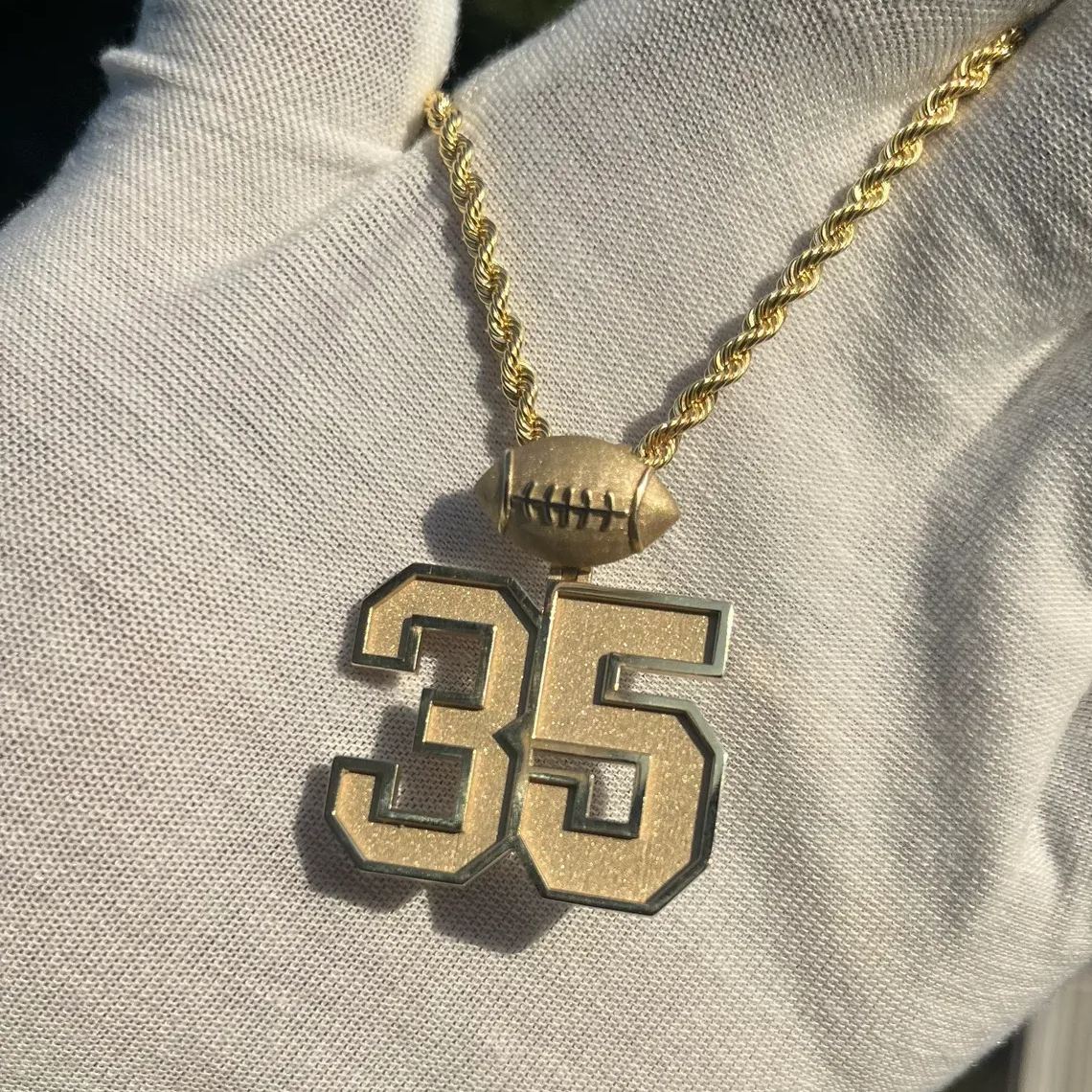 [Copy]Marine Chain Heart Gold Plated Necklace Personalized Name Necklace