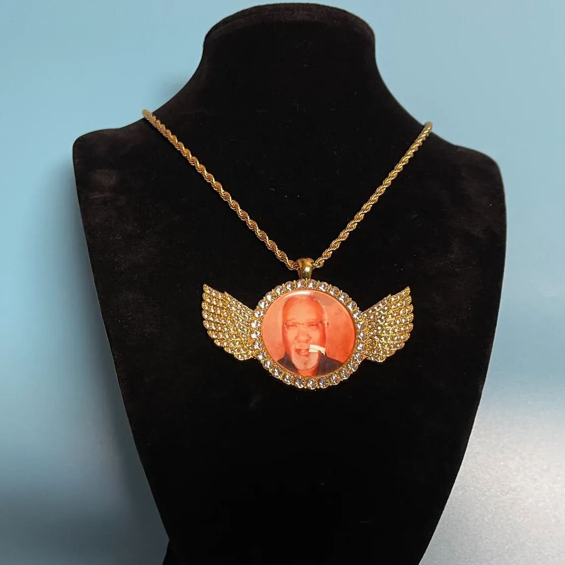Angel Wings Round Pendant Customized Gold Plated Photo Necklace