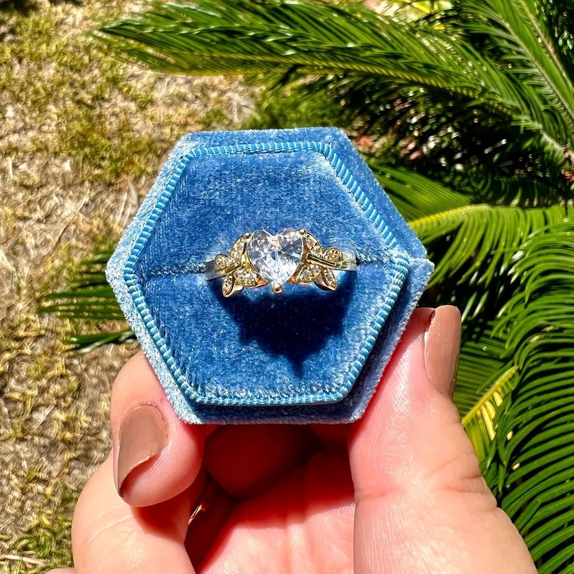 [Copy]Zircon Crown Ring Cutom Engraved Ring 