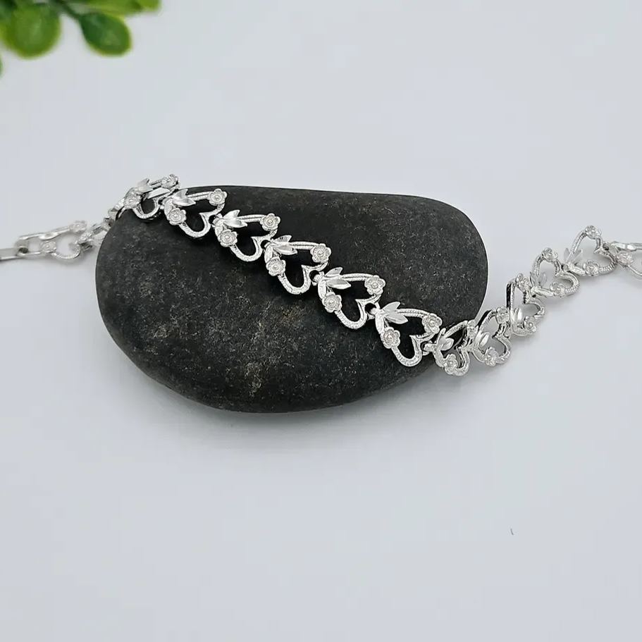 Vintage Style Hollow Hearts & Roses Bracelet Gold Plated Bracelet