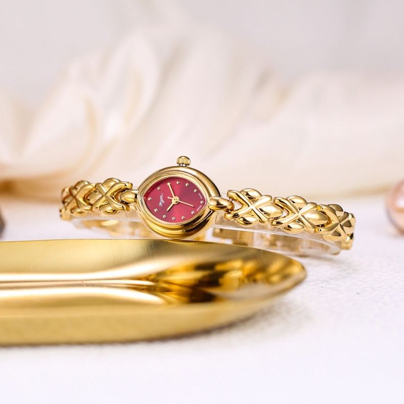 Vintage Style Gold Plated Luxury Ladies Quartz Watch Bracelet Watch