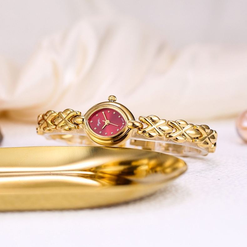 Vintage Style Gold Plated Luxury Ladies Quartz Watch Bracelet Watch