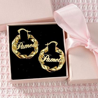 [Copy]Personalized Crown and Heart Nameplate Mini Hoop Earrings
