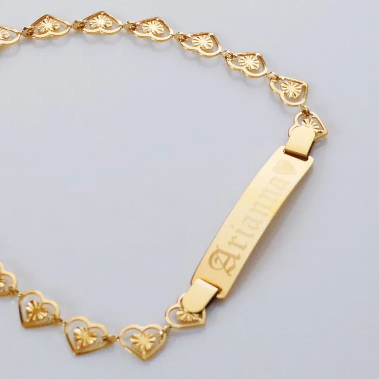 Delicate Ladies Heart Chain Engraved Old English Name Bar Bracelet