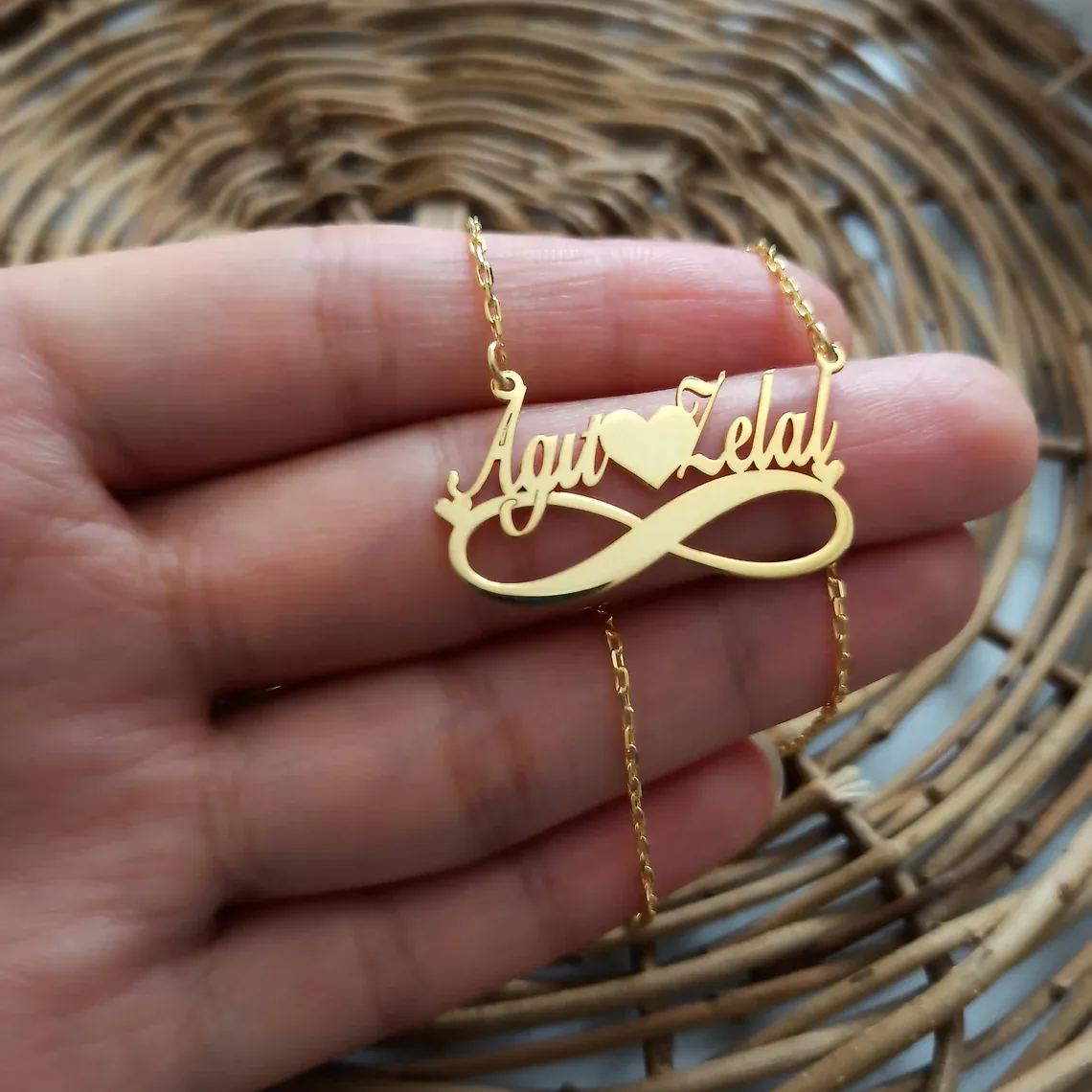 [Copy]Couple Gift Personalized Heart Two Names Necklace Gold Plated