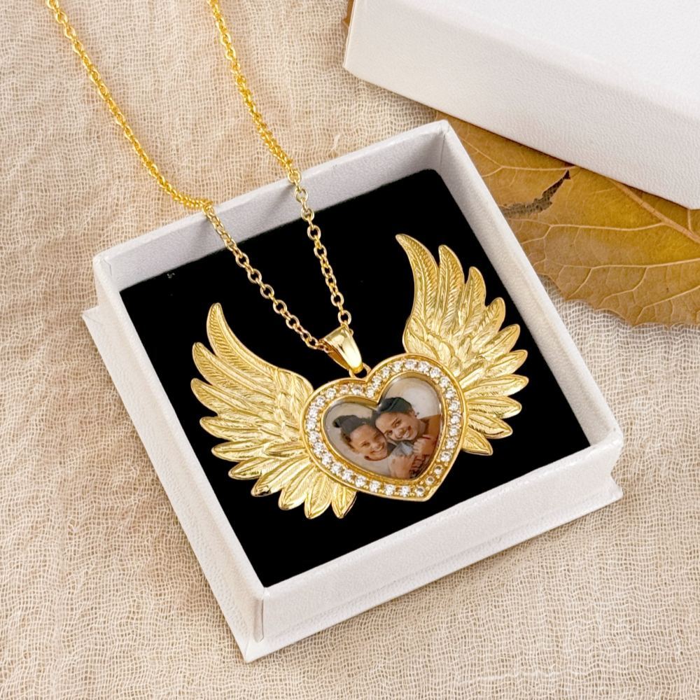 Heart Zircon Angel Wings Pendant Photo Necklace
