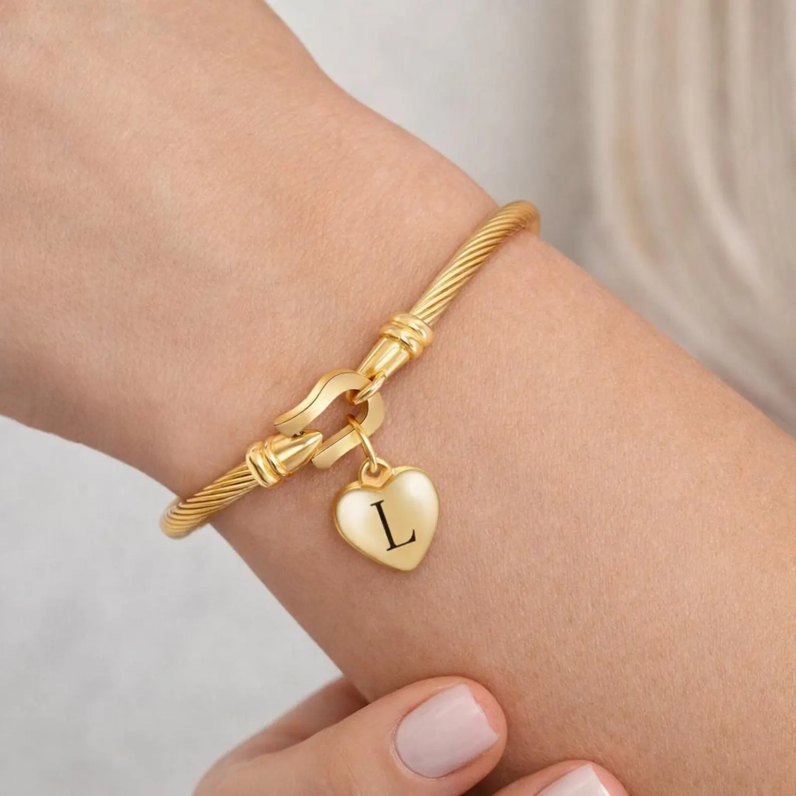 Gold Plated Personalized Exquisite Letter A–Z Bracelet