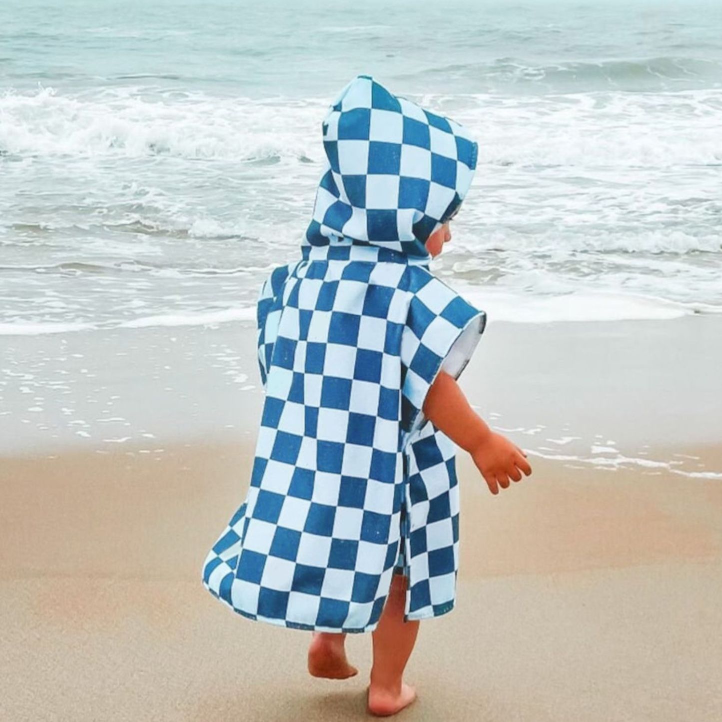 Personalized Hooded Beach Towel for Summer & Beach | CWHTowel41