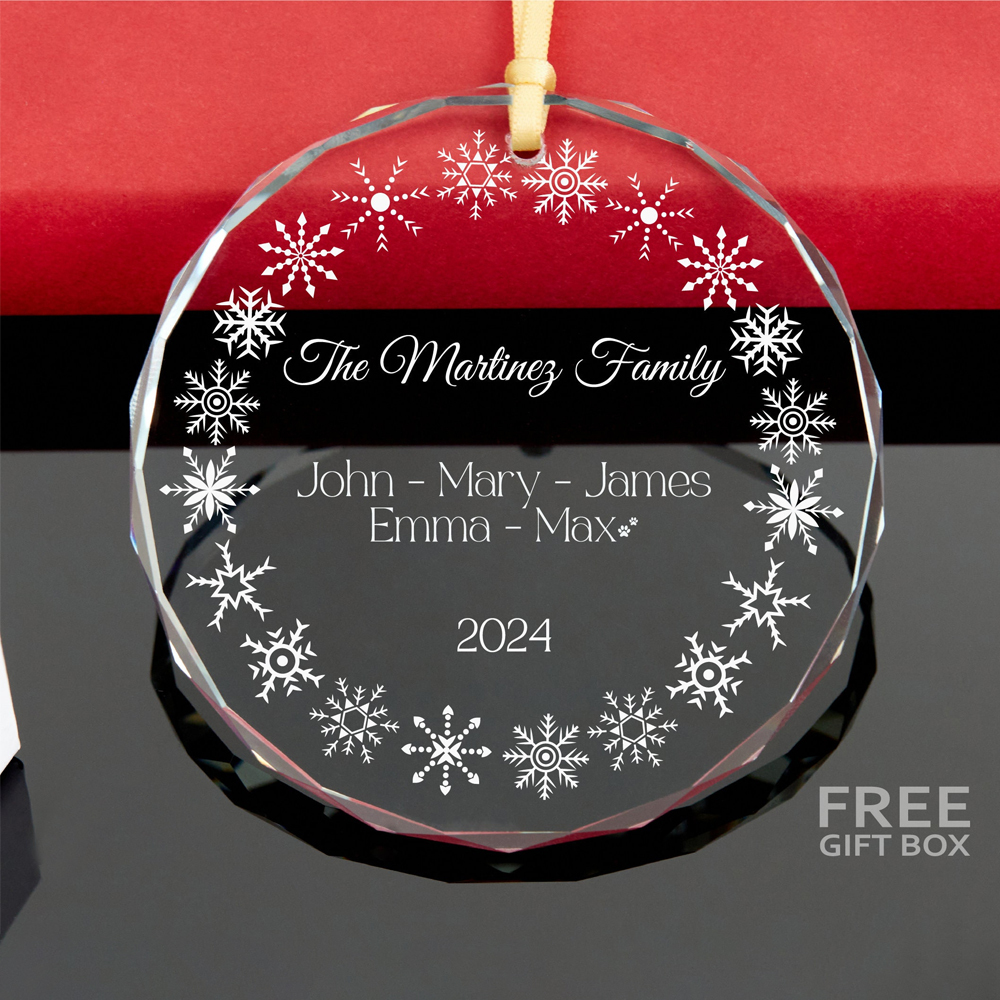 Personalized Glass Family Christmas Ornaments | CWGlass18