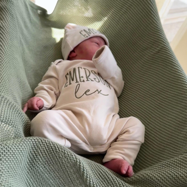 Personalized Embroidery Baby Coming Home Romper and Hat Set | CWBaby379