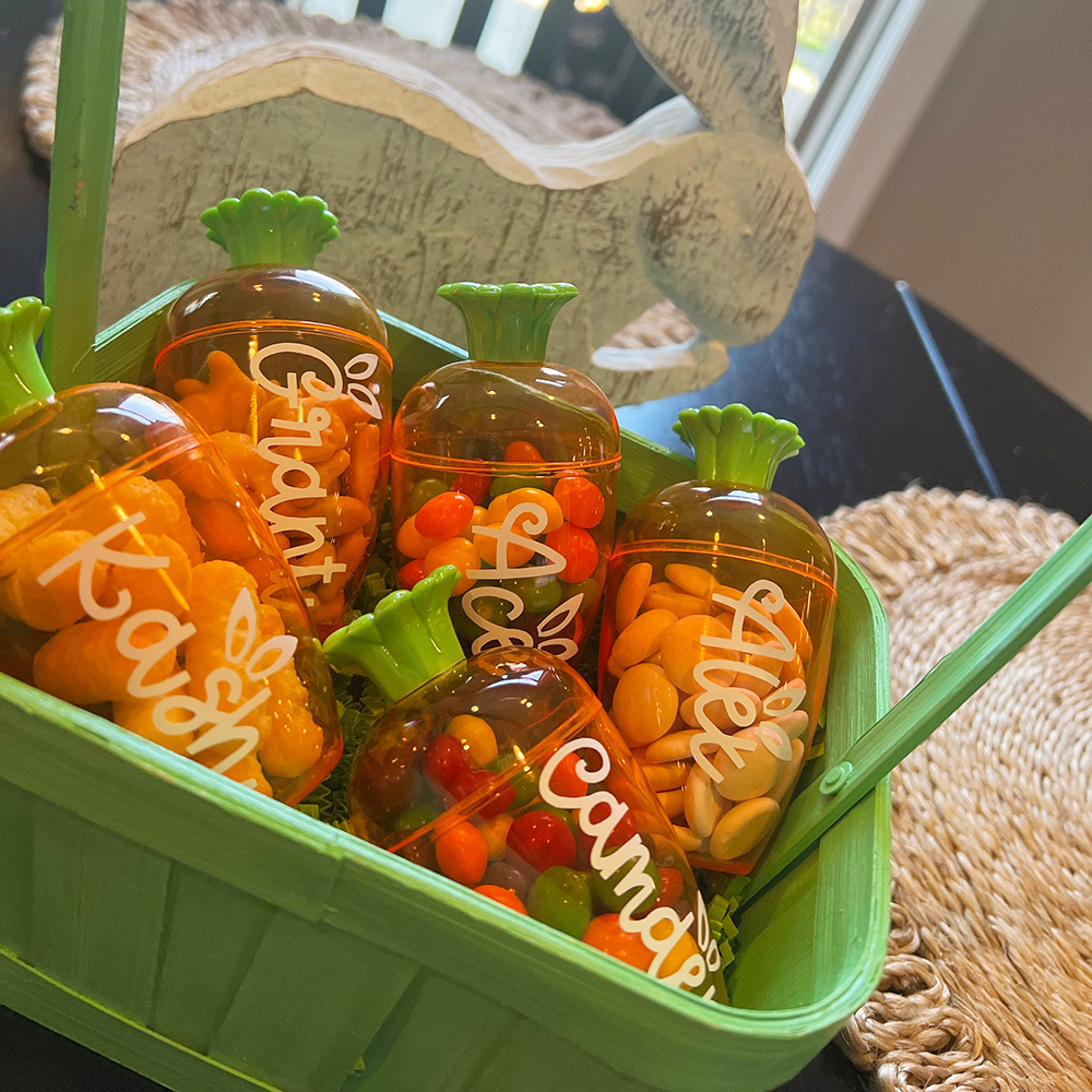 Personalized Easter Carrot Treat Holder | CWEaster95