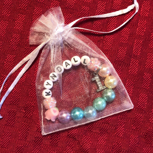 Personalized Kids Lovely Birthday Bead Bracelet With Name | CWBeach233