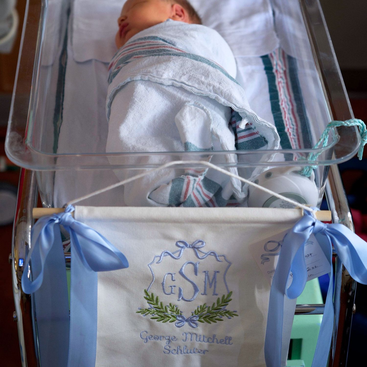 Personalized Baby Welcome Banner with Bows | CWBaby45