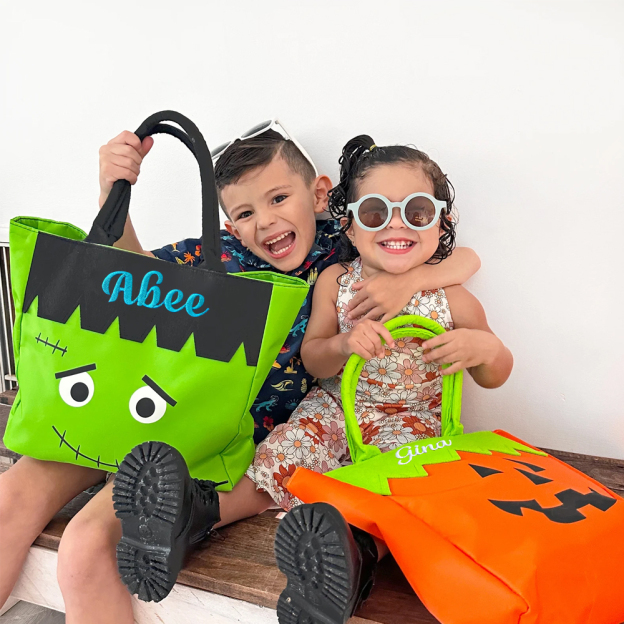 Personalized Name Halloween Tote Bag | CWHalloween04