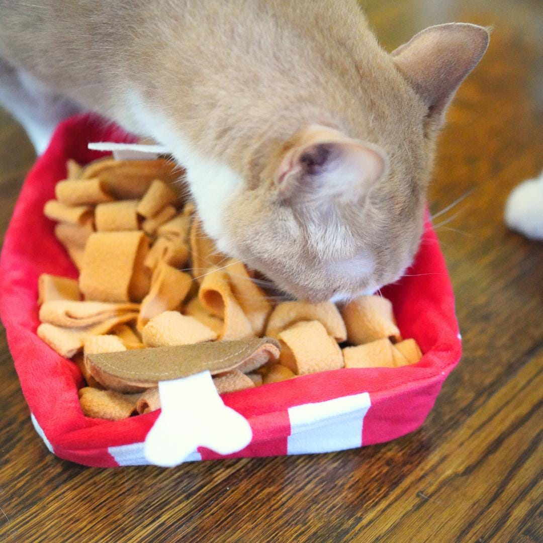 Creative Slow Feeder Chicken Pet Training Toy | BKPet431