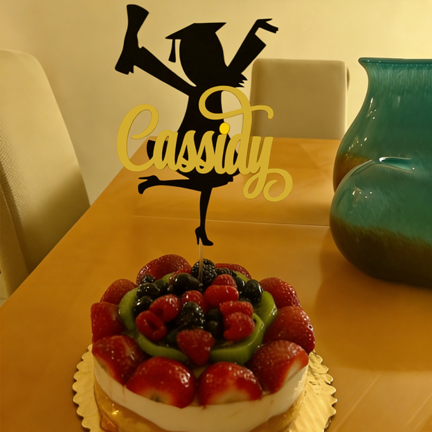 Personalized Graduation Girl/ Boy Silhouette Cake Decorations Topper | CWGift50