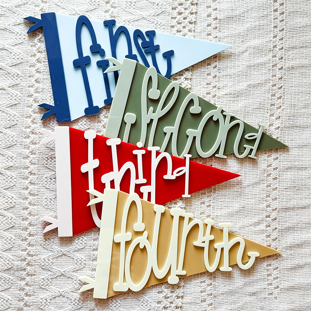 Personalized 3D Pennant Flag School Sign | CWGift71