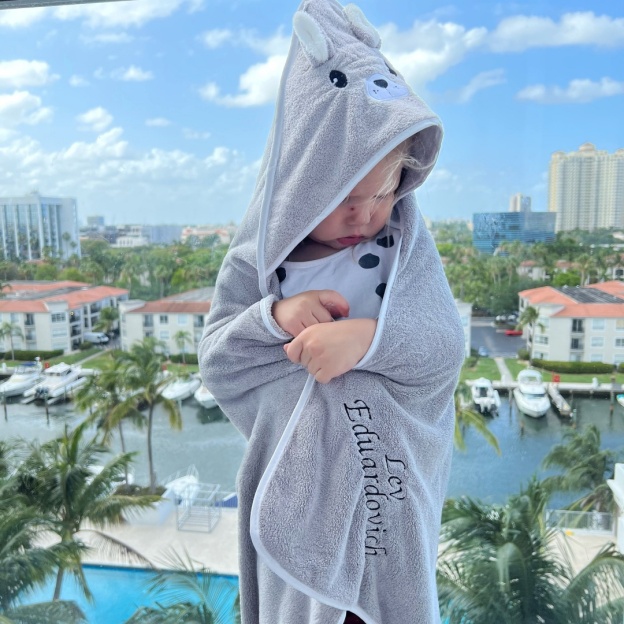 Personalized Hooded Beach Towel for Summer & Beach | CWHTowel47