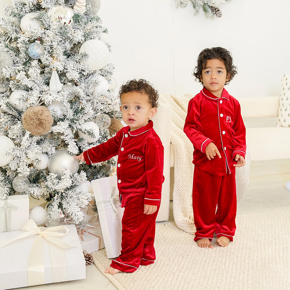 Personalized Embroidered Kids Christmas Outfit | inSet20