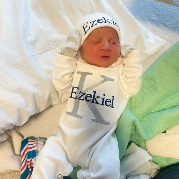 Personalized Embroidery Monograms Baby Coming Home Ropmer and Hat Set | CWBaby160