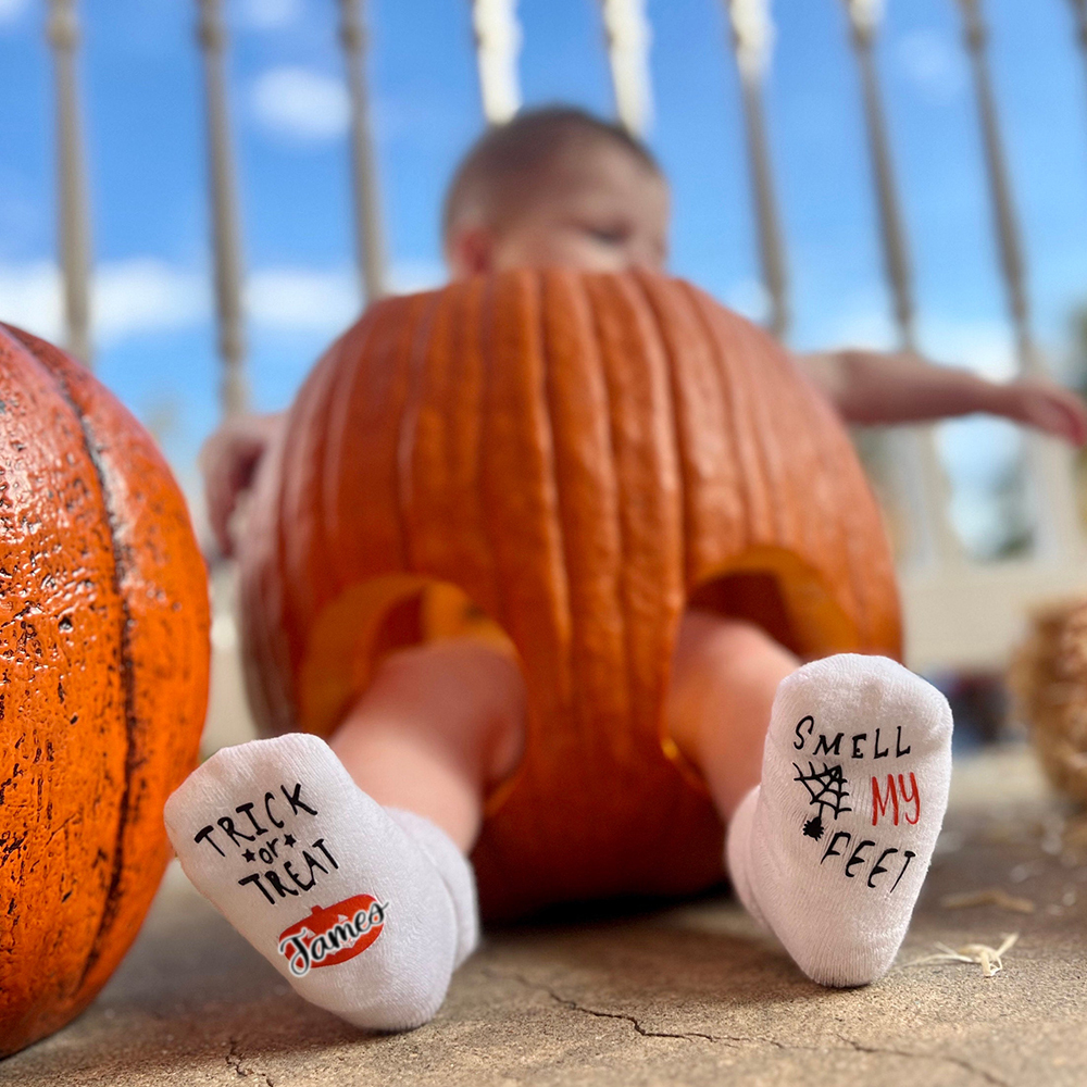 Personalised Halloween Trick or Treat Smell My Feet Socks | CWHalloween53