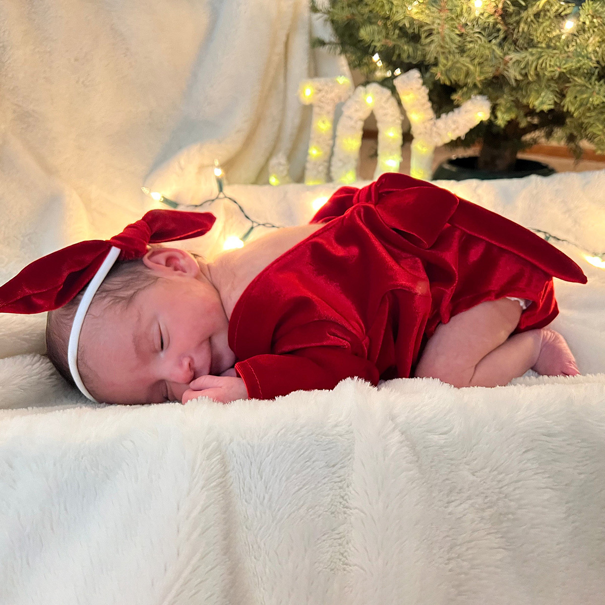 Personalized Newborn Girl Christmas Red Velvet Photo Outfit | MCGift151