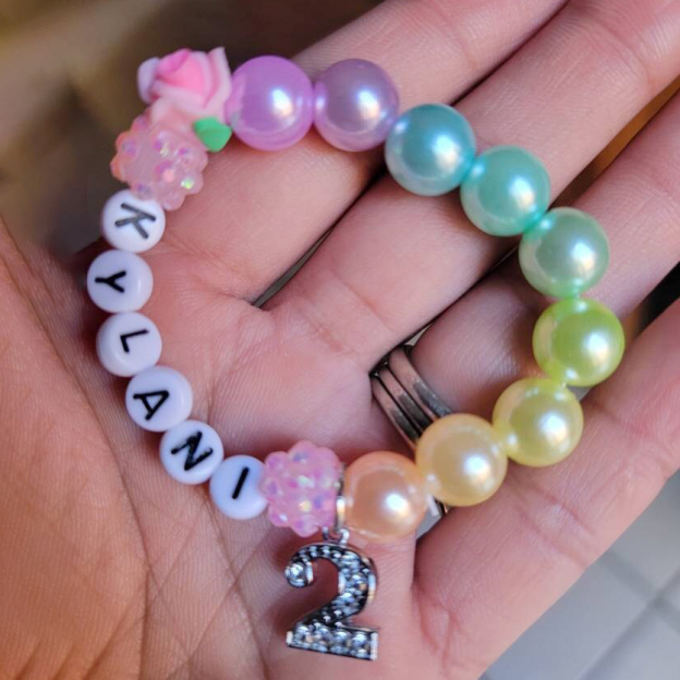 Personalized Kids Lovely Birthday Bead Bracelet With Name | CWBeach233