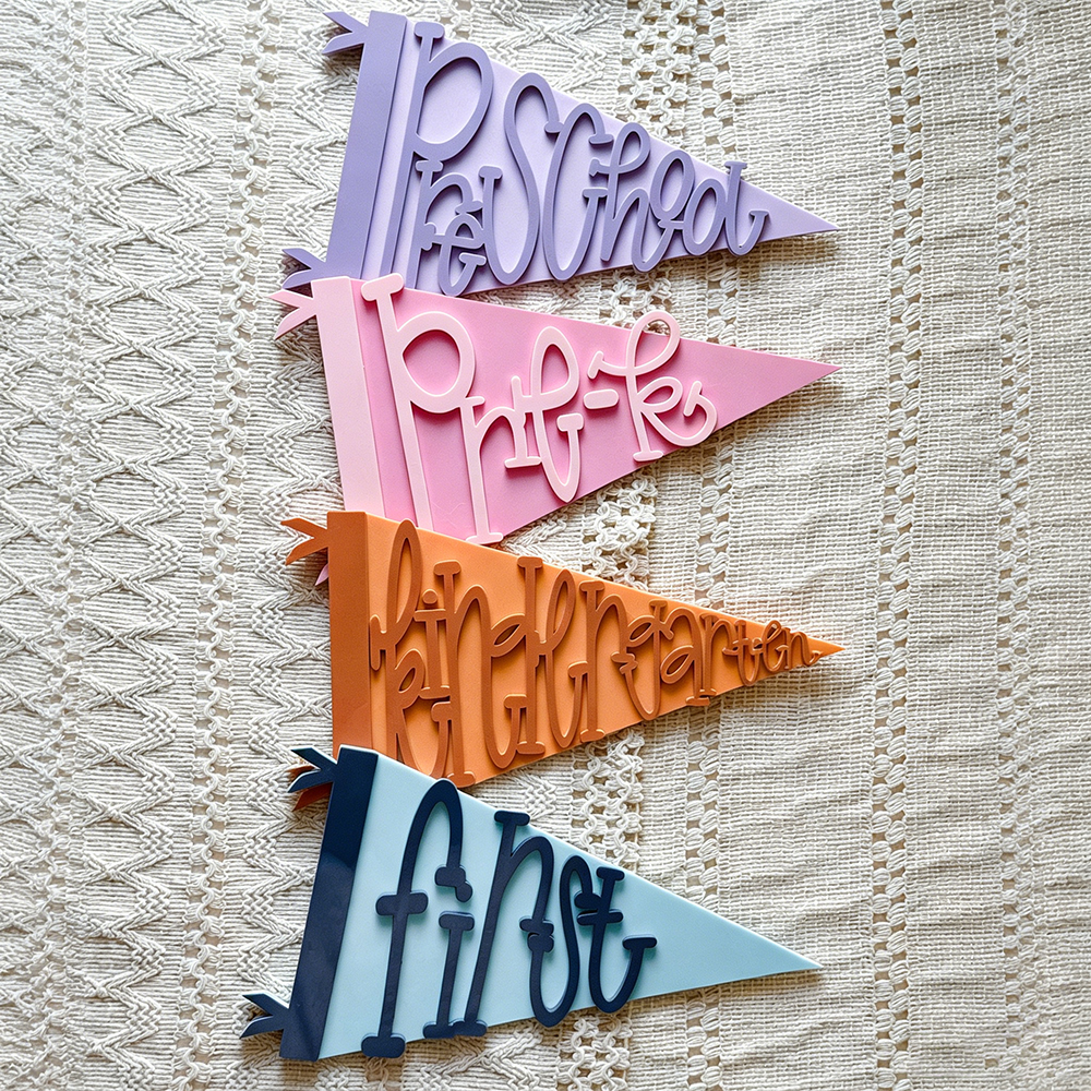 Personalized 3D Pennant Flag School Sign | CWGift71