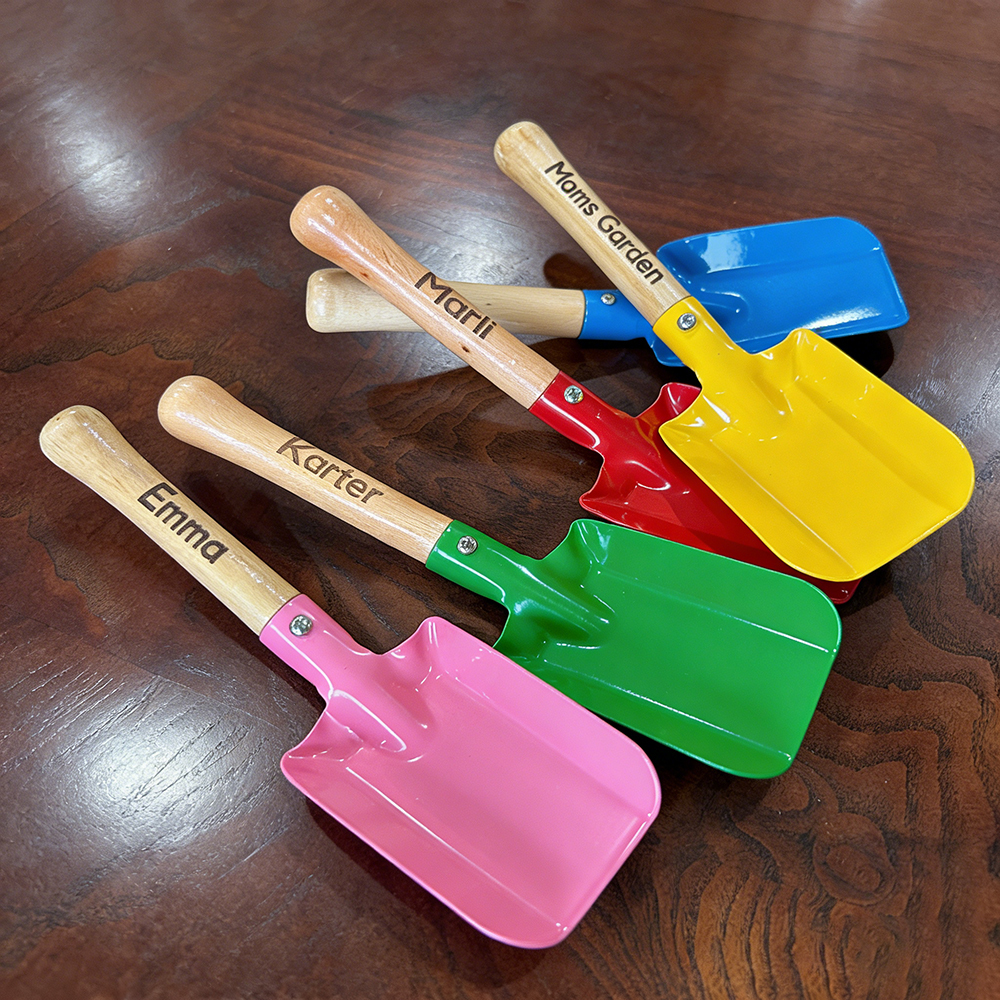 Personalized Kid Beach Wooden Handle Metal Shovel | CWBeach229