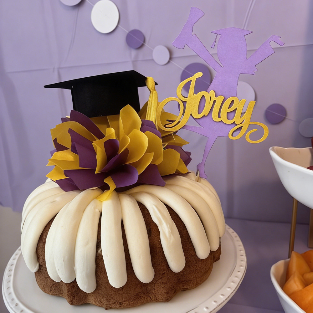 Personalized Graduation Girl/ Boy Silhouette Cake Decorations Topper | CWGift50