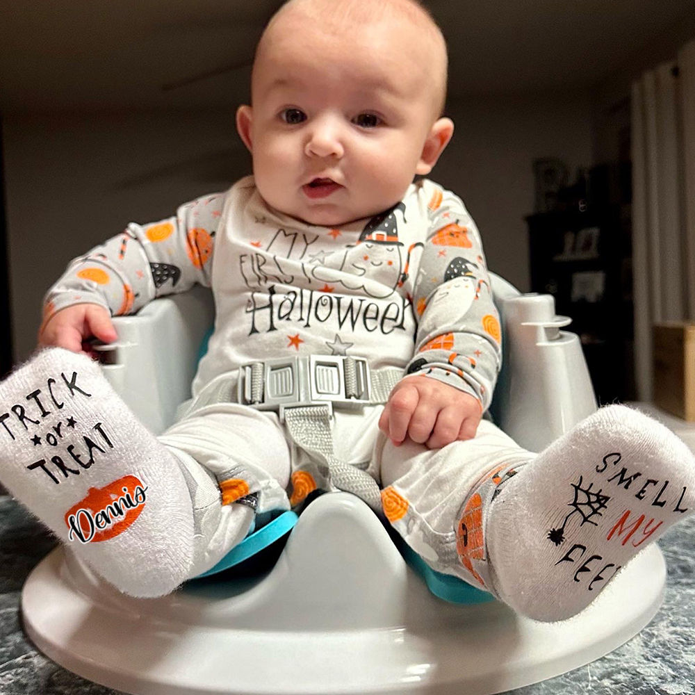 Personalised Halloween Trick or Treat Smell My Feet Socks | CWHalloween53