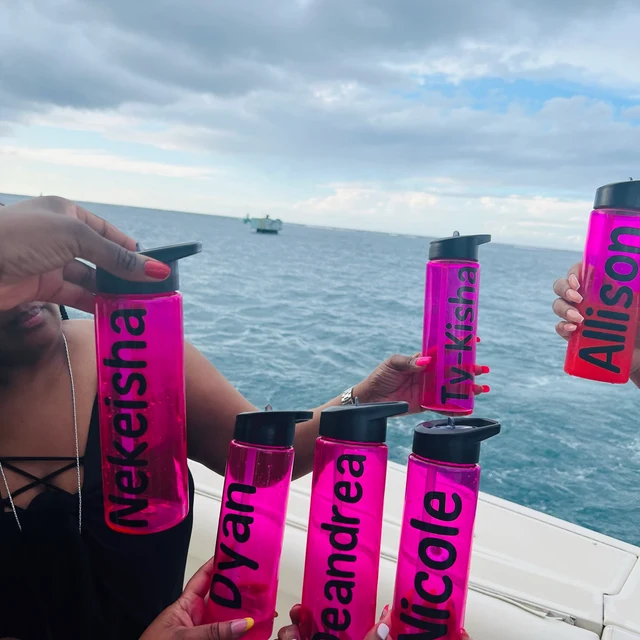 Personalised BPA Free 24oz Water Bottles | YouBottle01