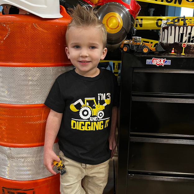 Personalized Digging It Construction Birthday T-Shirt | inBirth22