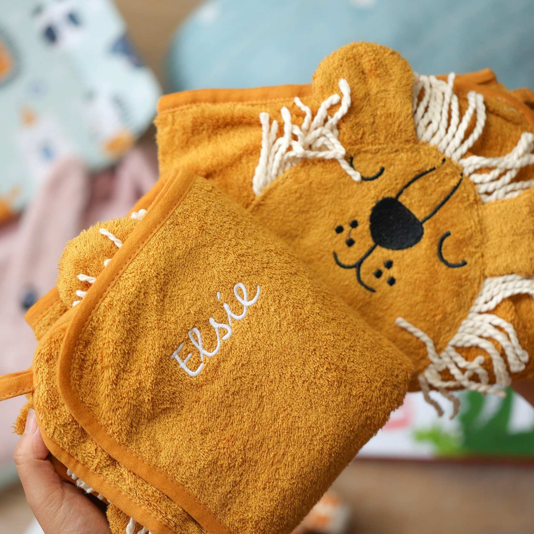 Personalized Embroidery Animal Hooded Baby Towel | CWBaby22