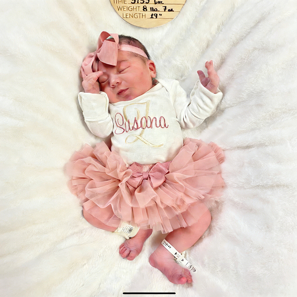 Personalized Embroidered Baby Girl Coming Home Outfit | CWBaby429