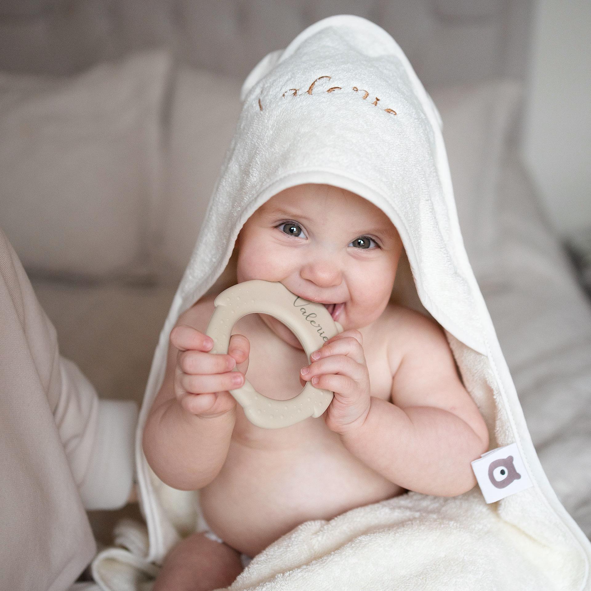 Personalized Embroidery Kid Lovely Coral Velvet Hooded Towel | CWBaby197