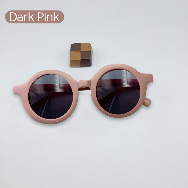 Personalized Daisy Sunglasses with Leather Case For Kids | GSBeach24